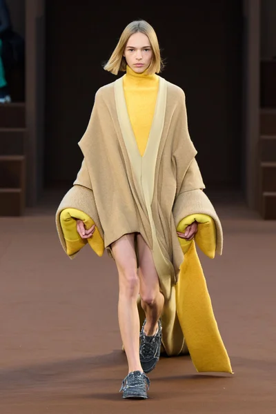 Look 31